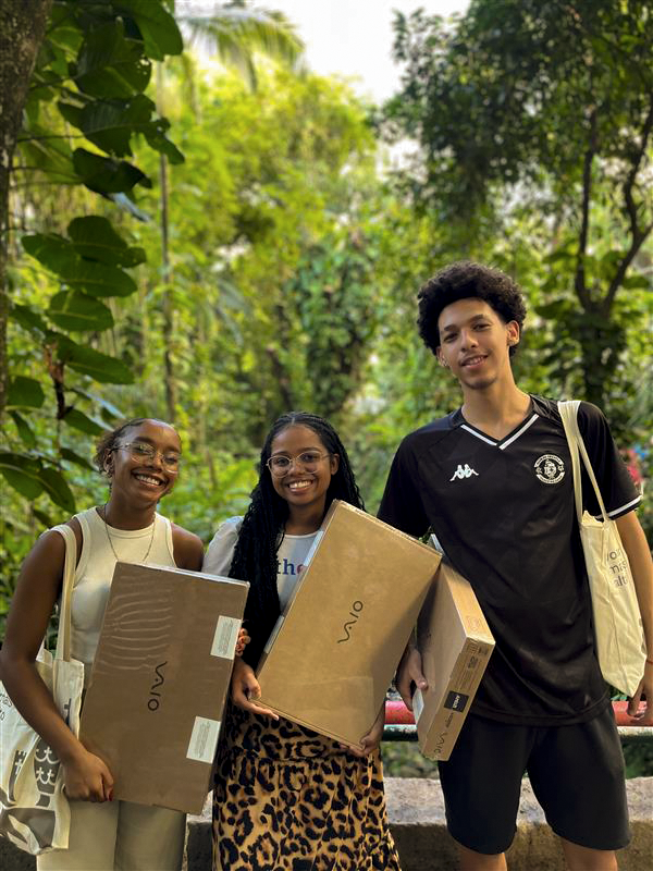 Jovens bolsistas da PUC-Rio